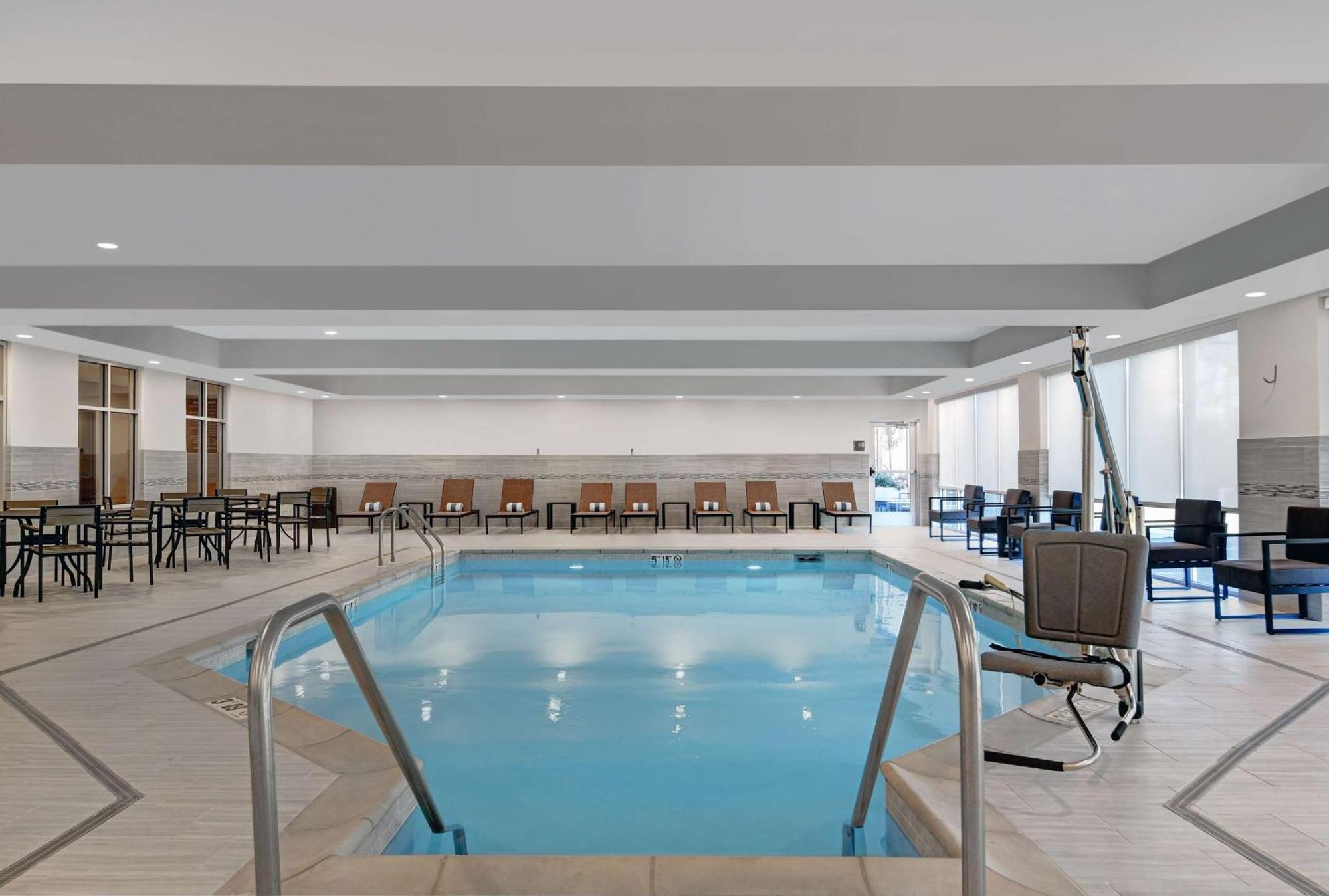 Homewood Suites By Hilton Edison Woodbridge, Nj Exterior foto